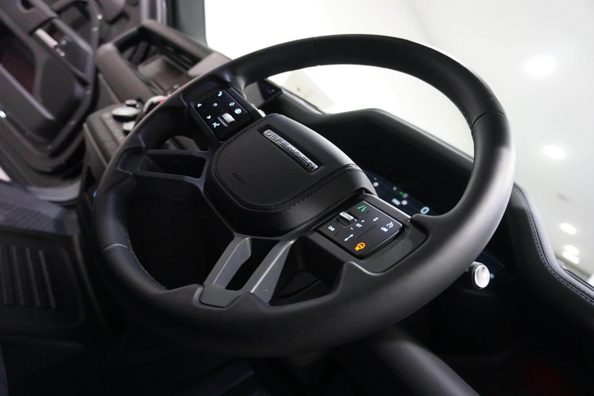 Land Rover Defender 110 3.0 D350 MHEV X-Dynamic HSE Hard Top SUV Auto 4WD MWB Euro 6 (s/s) 5dr
